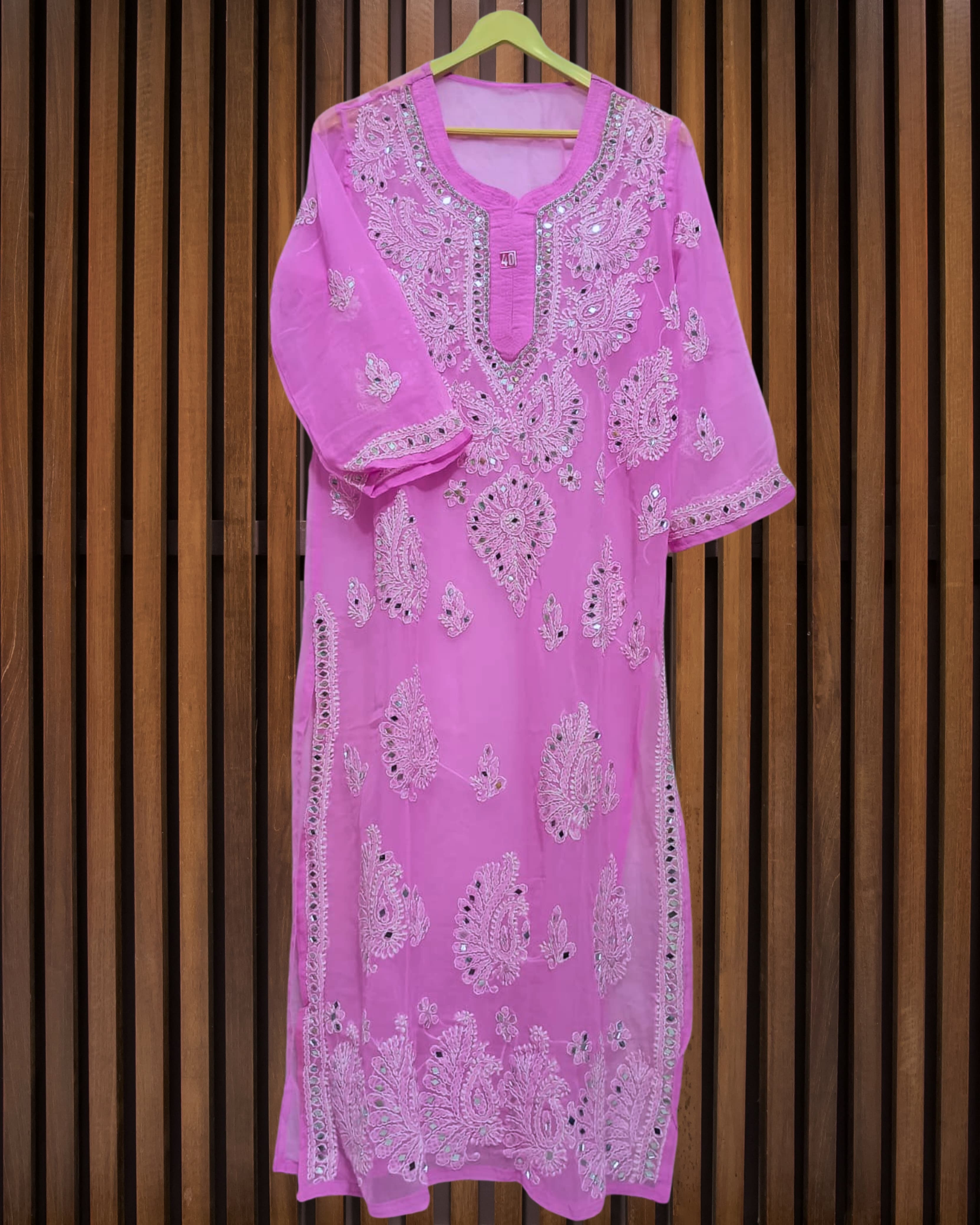 Pairahan Gulzar Kurti  Lucknowi Chikankari view 2