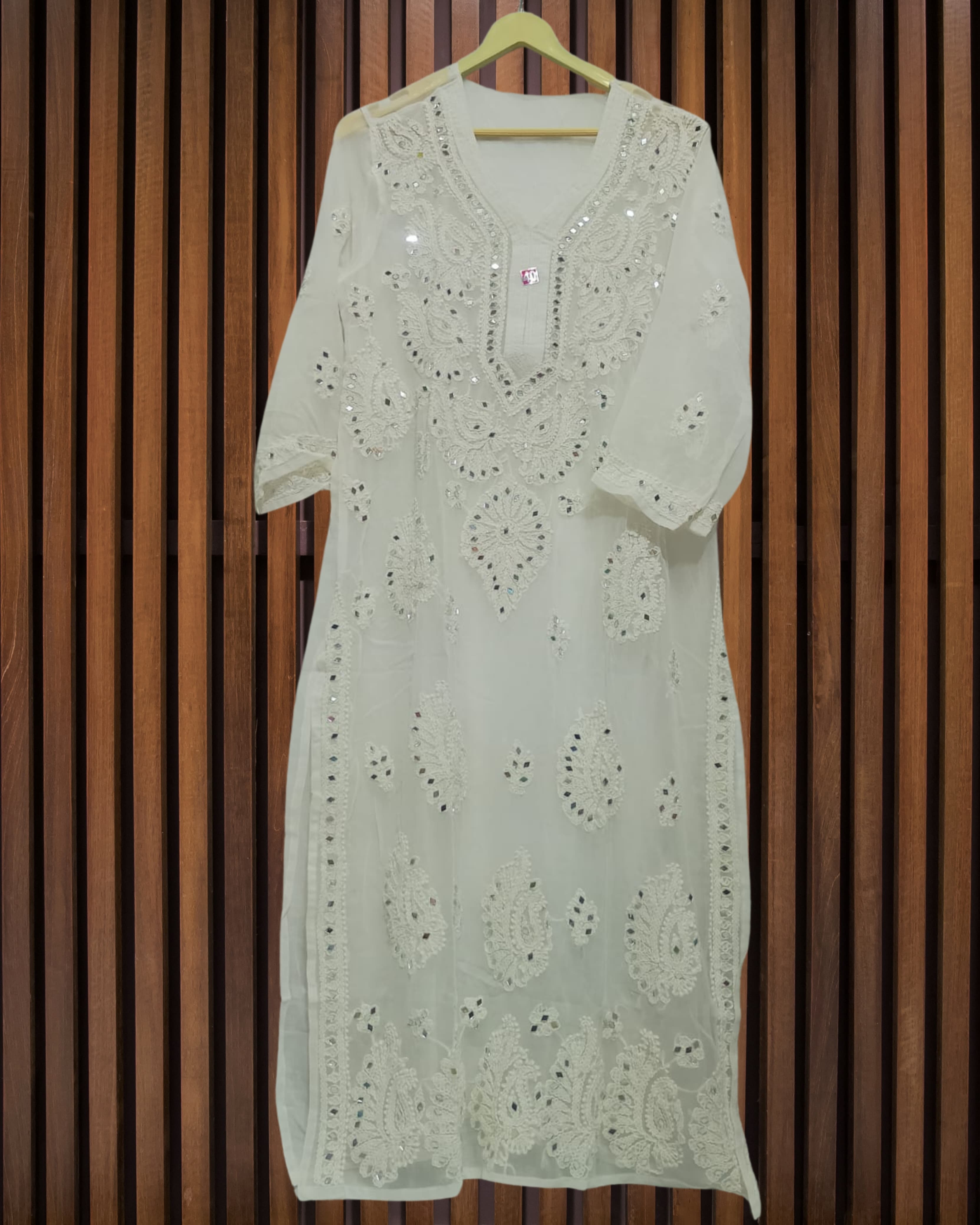 Pairahan Gulzar Kurti  Lucknowi Chikankari view 8