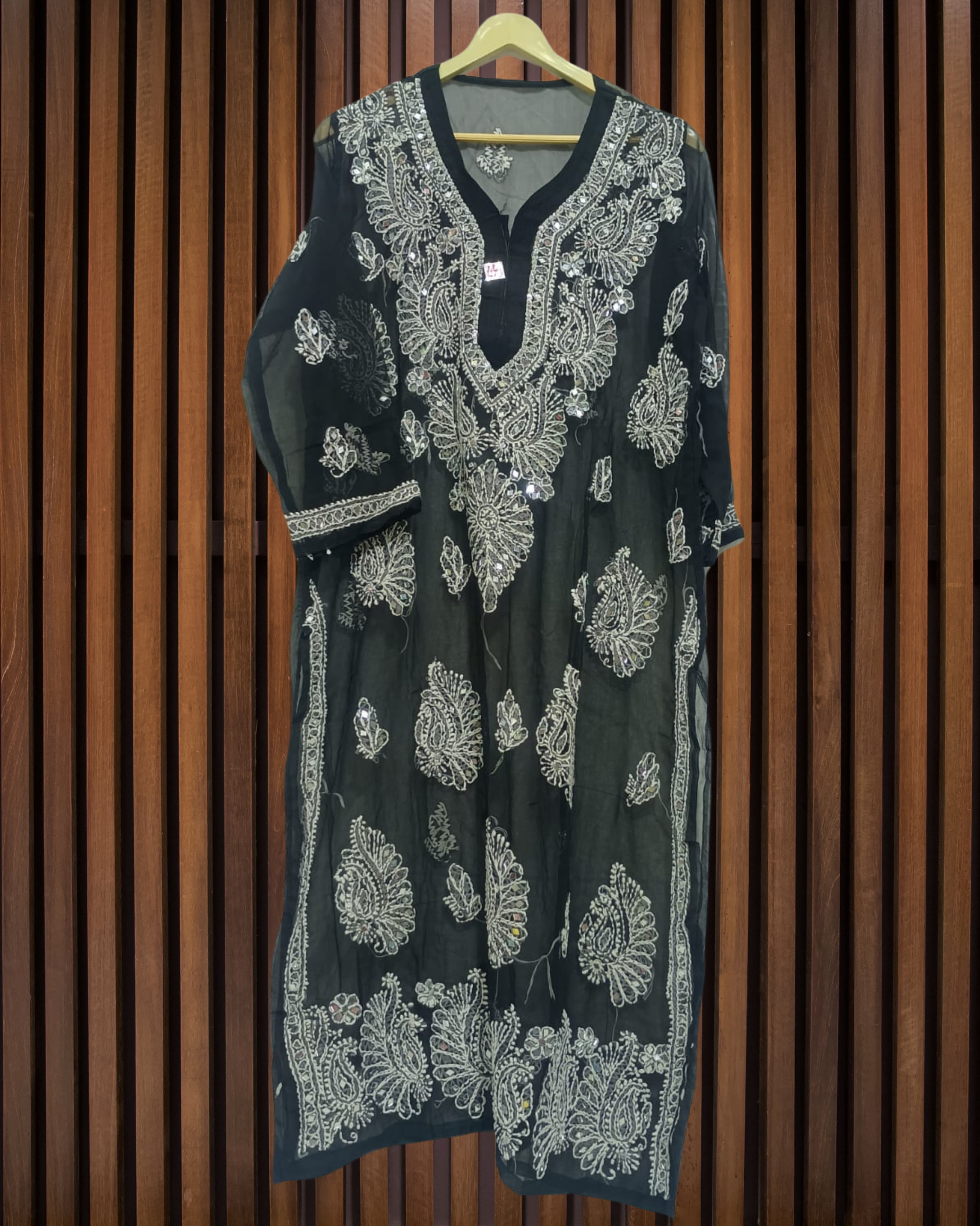 Pairahan Gulzar Kurti  Lucknowi Chikankari view 10