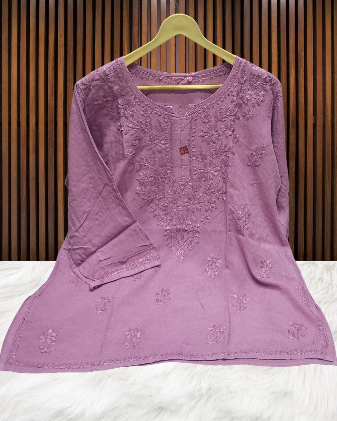 alt="Lucknowi handwork short chikankari kurti in premium fabric", alt="Tone to tone chikankari embroidery on short kurti", alt="30 inch short chikankari kurti for women", alt="Handmade Lucknow chikan short kurta S to XXL sizes", alt="Premium fabric chikankari short kurti with hand embroidery", alt="Traditional Lucknowi short chikankari kurti in elegant design"