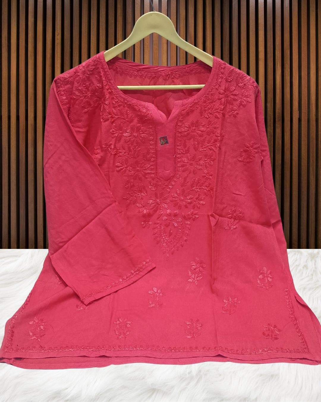alt="Lucknowi handwork short chikankari kurti in premium fabric", alt="Tone to tone chikankari embroidery on short kurti", alt="30 inch short chikankari kurti for women", alt="Handmade Lucknow chikan short kurta S to XXL sizes", alt="Premium fabric chikankari short kurti with hand embroidery", alt="Traditional Lucknowi short chikankari kurti in elegant design"