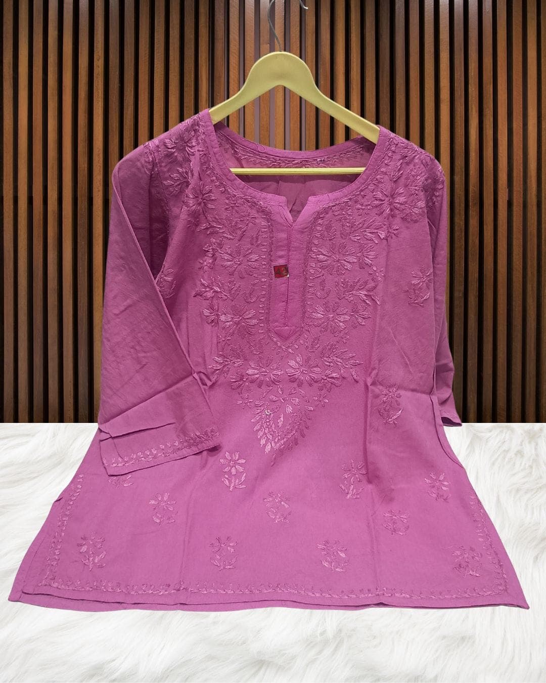 alt="Lucknowi handwork short chikankari kurti in premium fabric", alt="Tone to tone chikankari embroidery on short kurti", alt="30 inch short chikankari kurti for women", alt="Handmade Lucknow chikan short kurta S to XXL sizes", alt="Premium fabric chikankari short kurti with hand embroidery", alt="Traditional Lucknowi short chikankari kurti in elegant design"