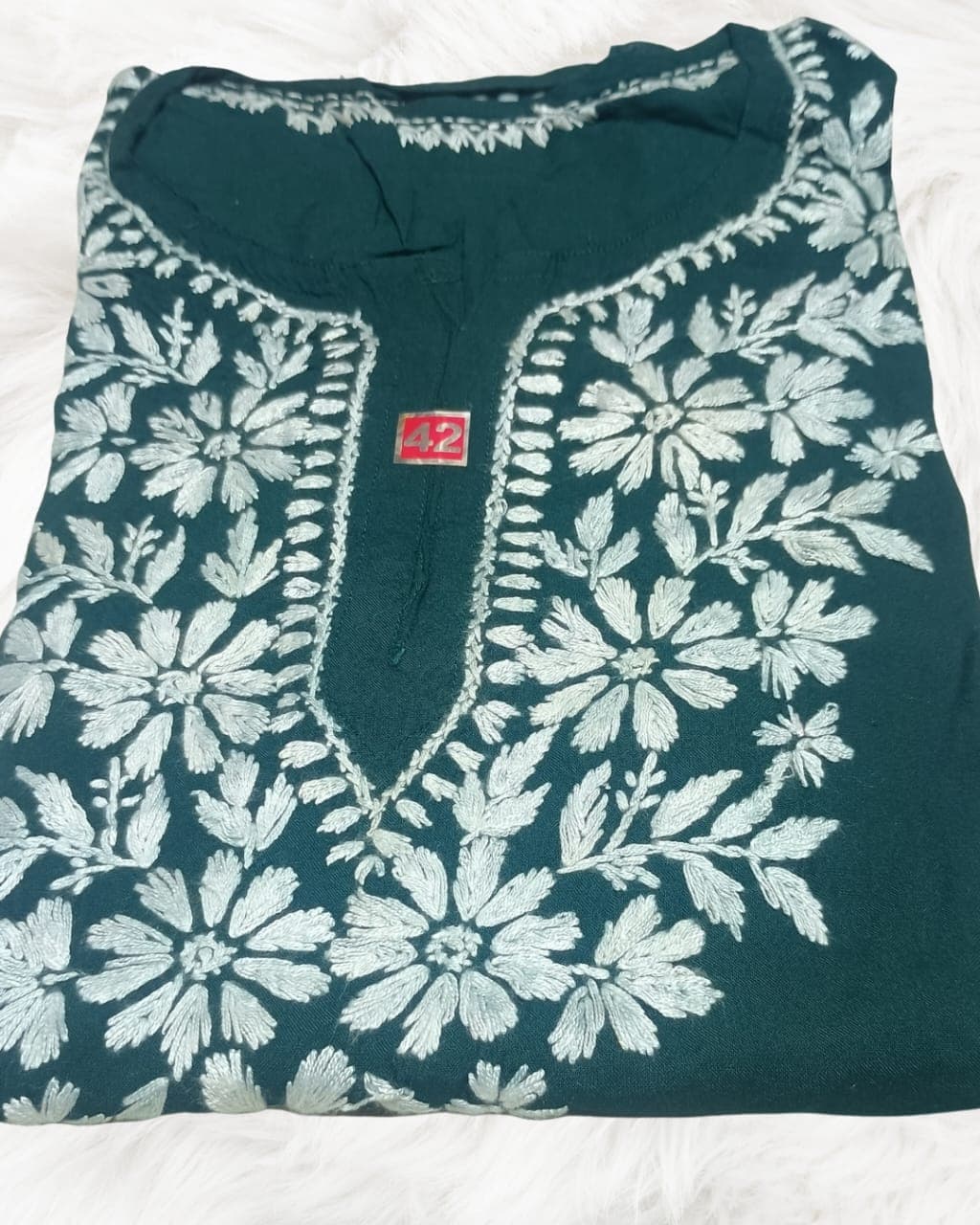 alt="Lucknowi handwork short chikankari kurti in reyon fabric", alt="White thread chikankari embroidery on coloured kurti", alt="Short chikankari kurti 30 inch for women", alt="Handmade Lucknow chikan short kurta with fine embroidery"