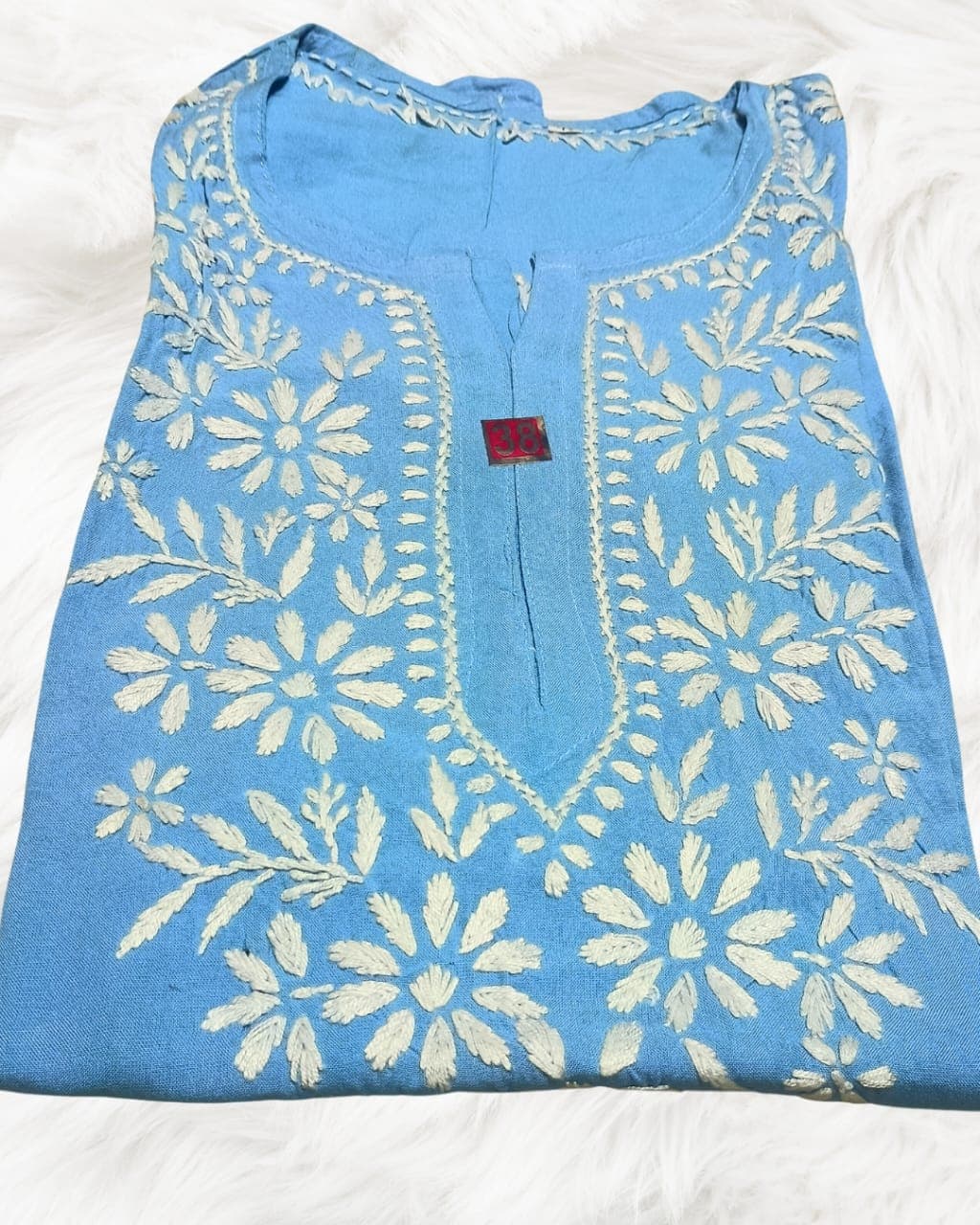 alt="Lucknowi handwork short chikankari kurti in reyon fabric", alt="White thread chikankari embroidery on coloured kurti", alt="Short chikankari kurti 30 inch for women", alt="Handmade Lucknow chikan short kurta with fine embroidery"